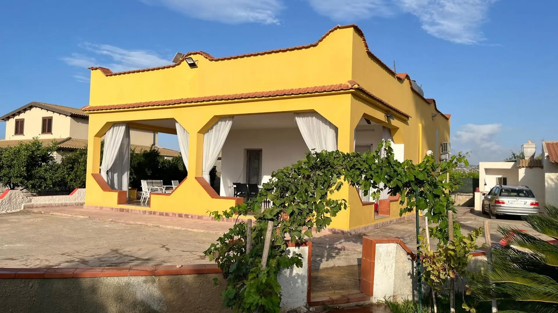 Villa Valentina Casa Vacanze Fontane Bianche Italy