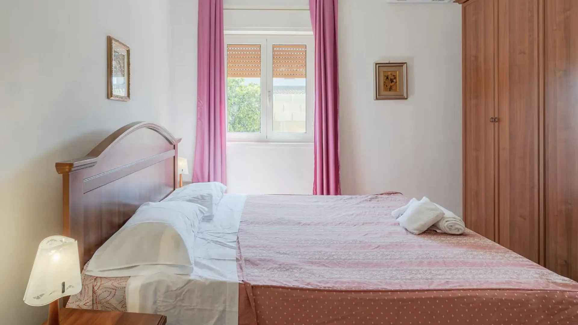 Villa Valentina Casa Vacanze Fontane Bianche 0*,  Italy